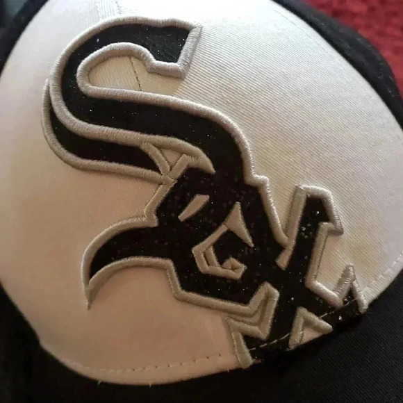 Chicago Cubs and White Sox Baseball Cap Bundle - Picture 8 of 13